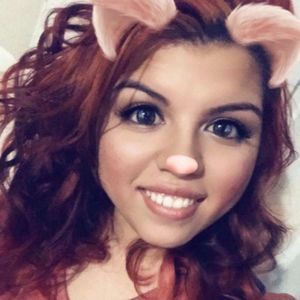 Meet your Posher, Adriana